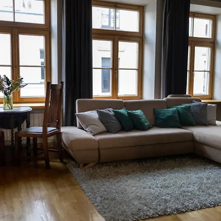 Old Harmony Apartment Riga